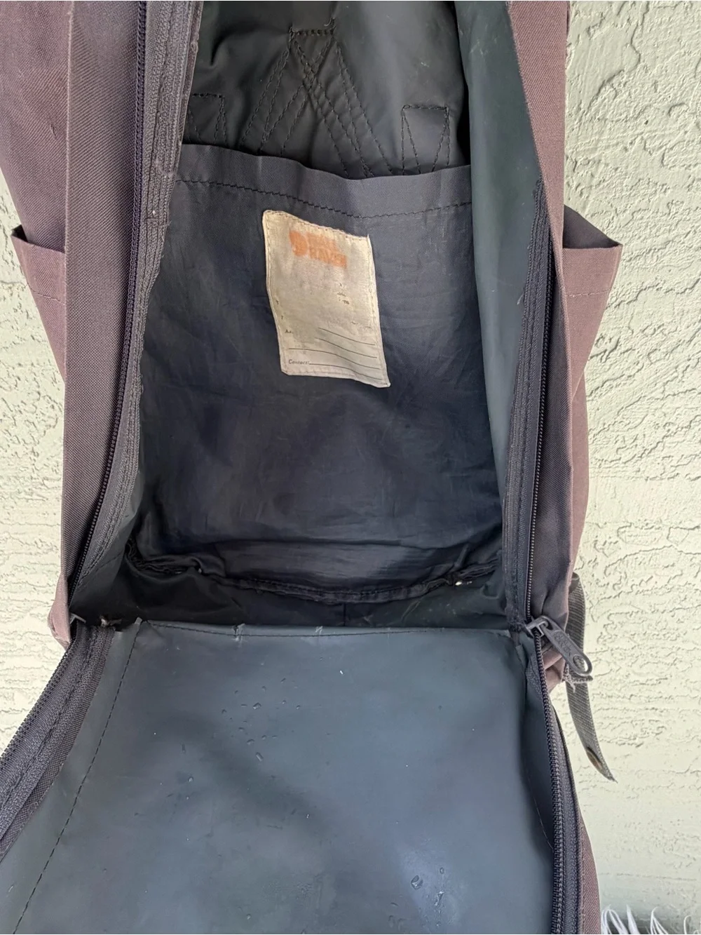 Fjallraven Kånken Backpack - Dark Brown with Red Logo